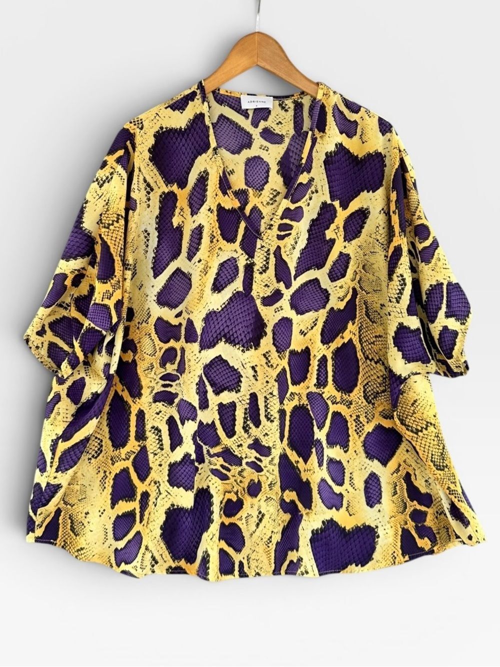 🎉5 for $45🎉 Adrienne top blouse shirt size S
